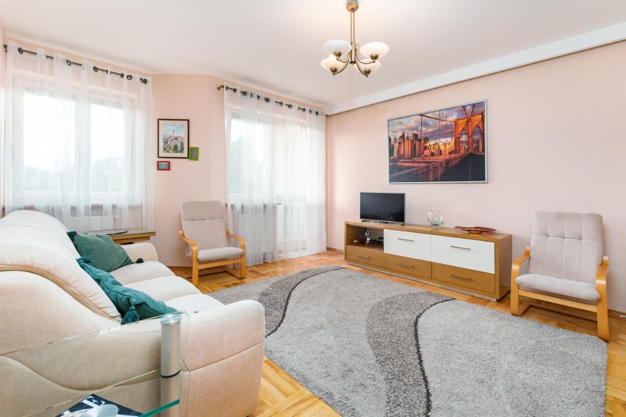 Bluszczanska 76 By Homeprime Apartment Warschau